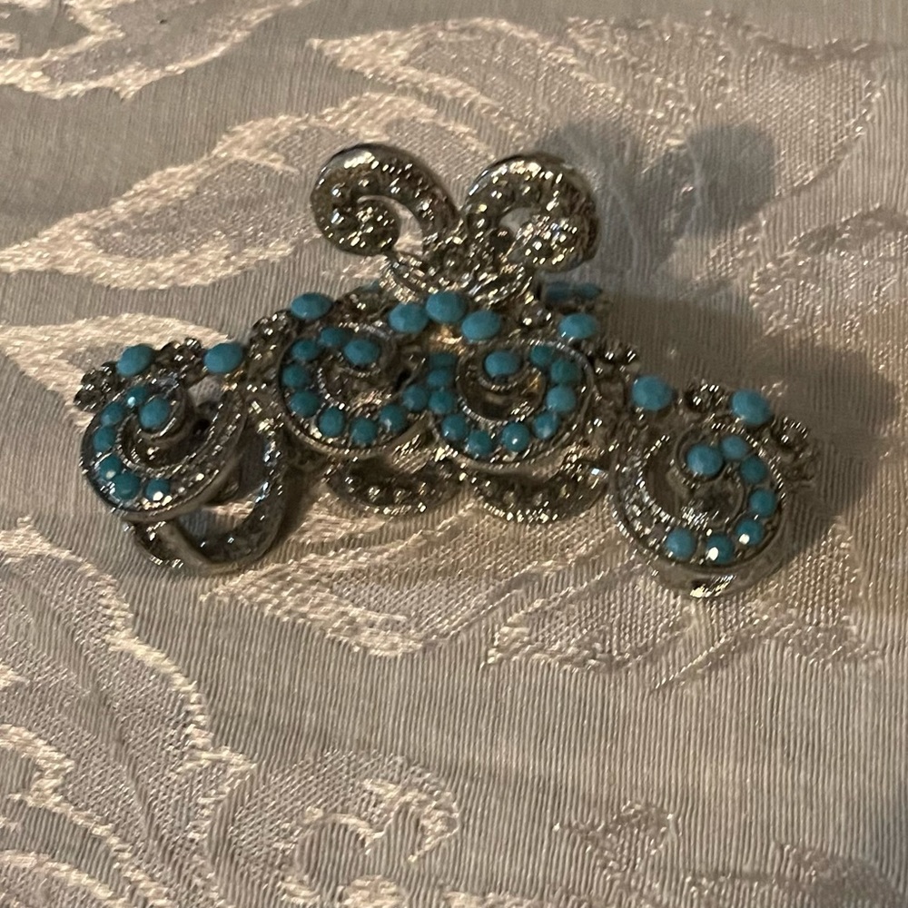 Silver Toned Metal & Turquoise Beads Hair Clasp